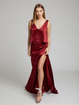 Heloise Agostinelli wearing the Alma silk skirt and top set in red