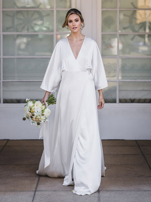 What is a Wedding Kimono? (With Examples)