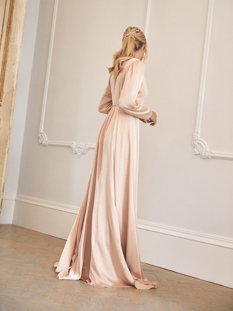 Evie dress in peach champagne